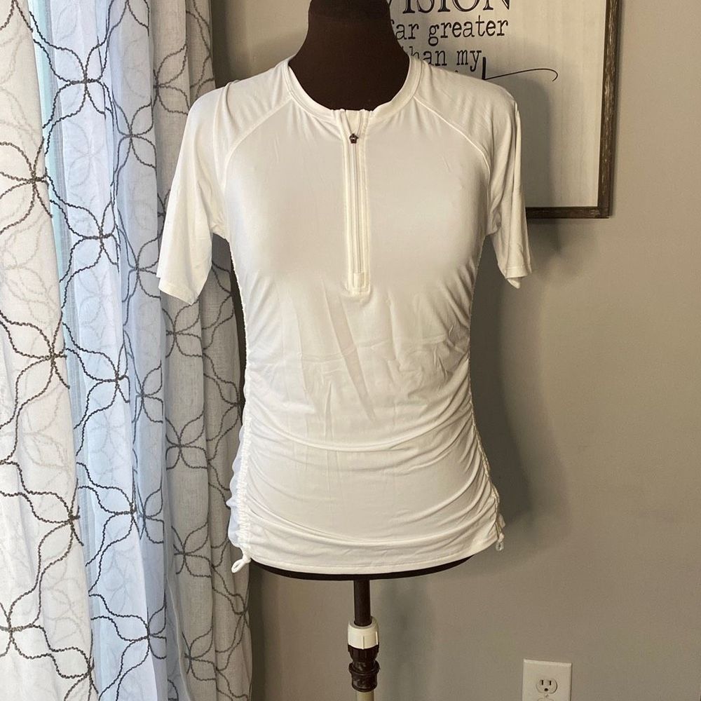Womens Calia by Carrie Underwood work out short sleeved shirt white size medium